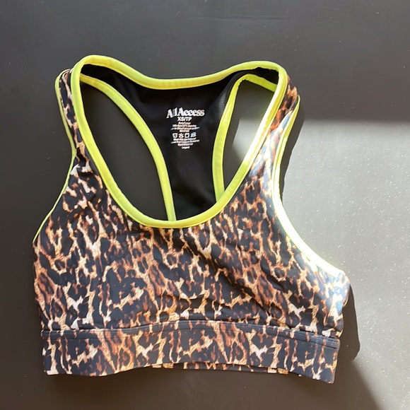 All access leopard set - Picture 2 of 3